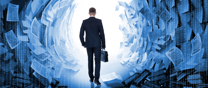 Künstliche Intelligenz liest und sortiert E-Mails Künstliche Intelligenz_trovarit