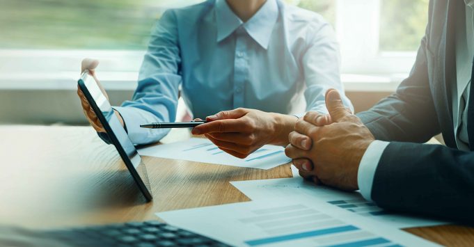 Ein Modell zeigt für ERP den Return on Investment Enterprise Resource Planning