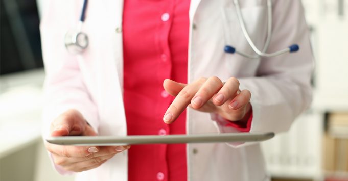 Ein Quantensprung für die Digitalisierung im Gesundheitswesen Künstliche Intelligenz Arztbriefe