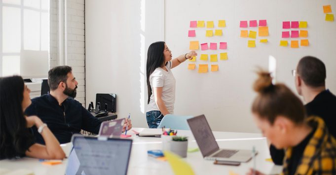 Agile IT-Entwicklung braucht 4 Kernkompetenzen Kernkompetenzen in der agilen Software Entwicklung