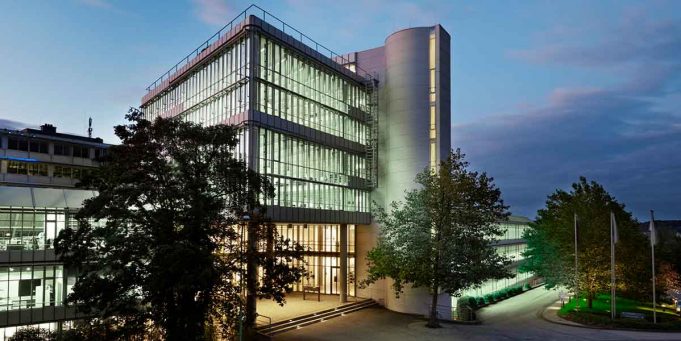 Leuchtenhersteller startet mit SAP Sales Cloud SAP Sales Cloud Implementierung