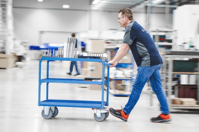 Formenbauer optimiert Fertigung mit MES Fertigungsoptimierung mit MES-System