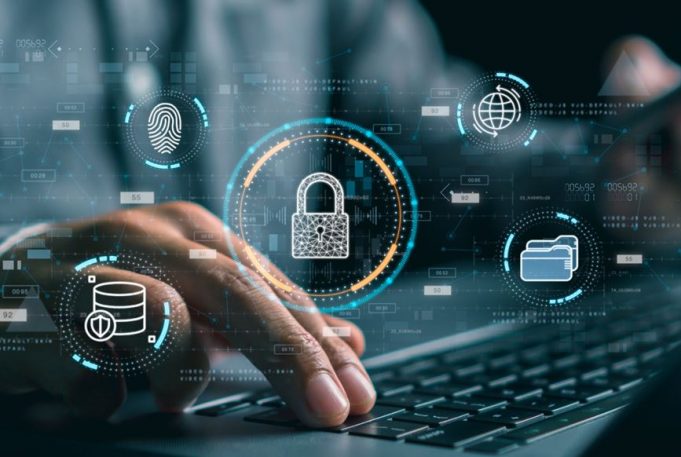 IT-Security nutzt Mobile Credentials und Biometrie Sicherheitstrends 2025