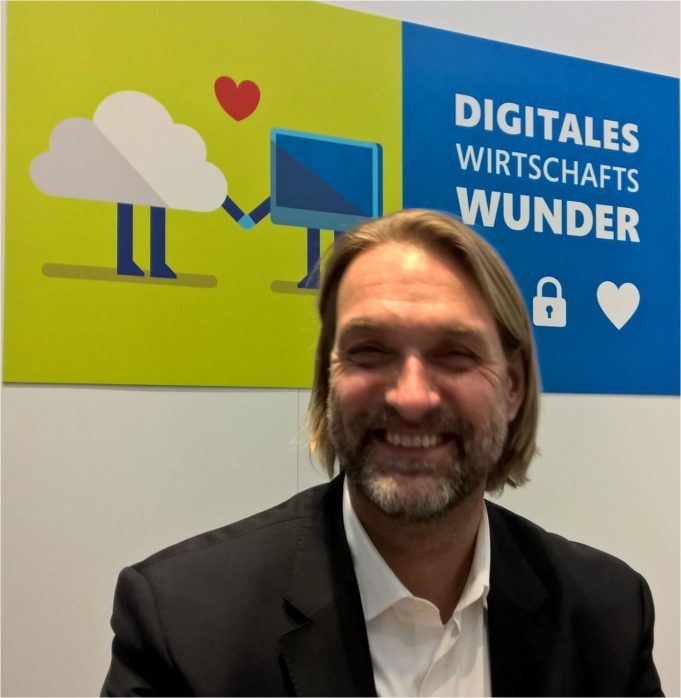 Cloud-Cosmos entsteht